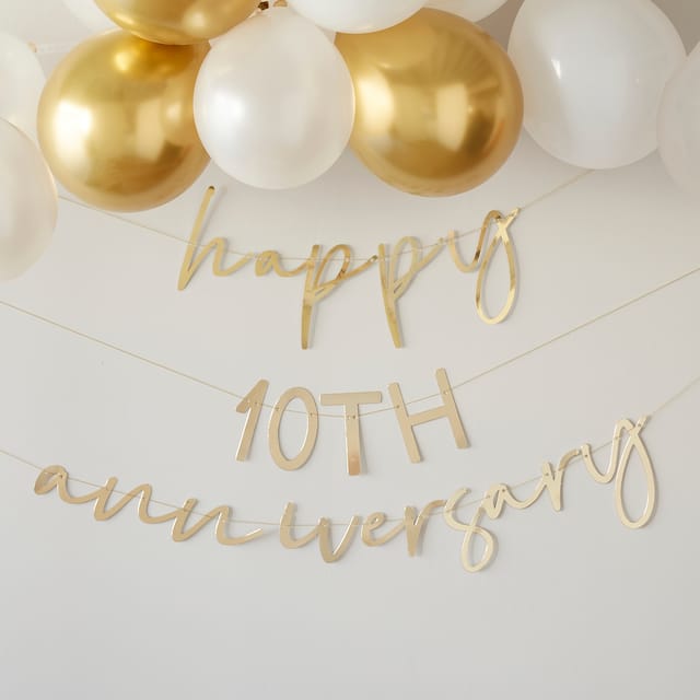 Bunting - Gold Customizable Anniversary Bunting